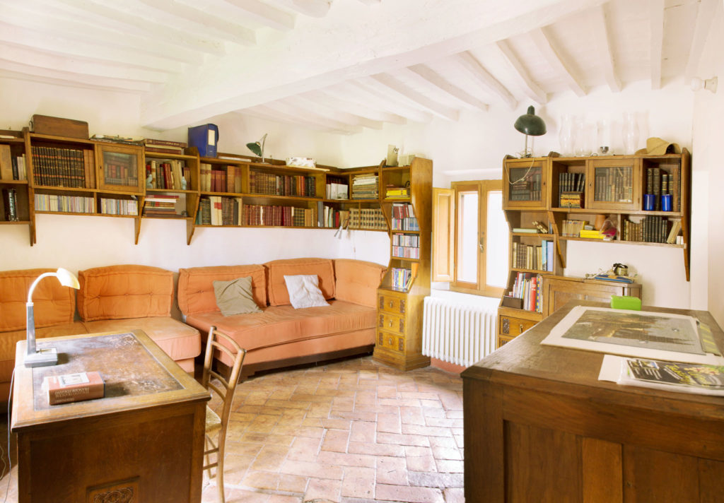 La Casa dell'Arco — interior