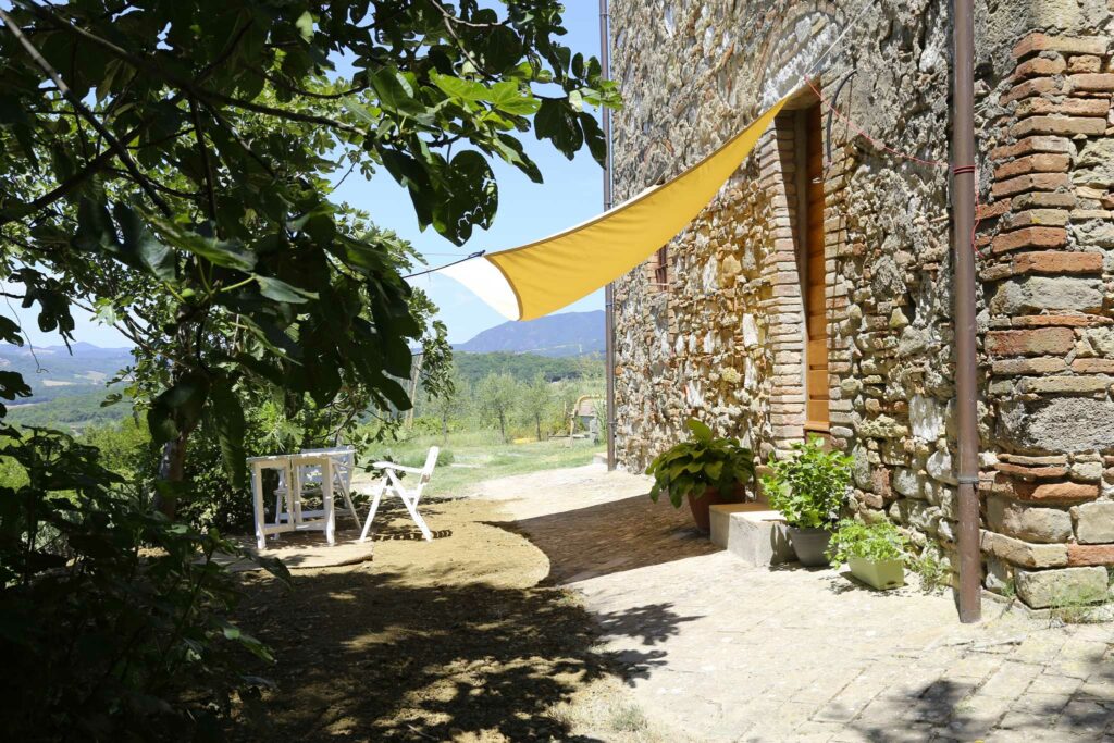 Il Simoncini Basso — terrace and exterior