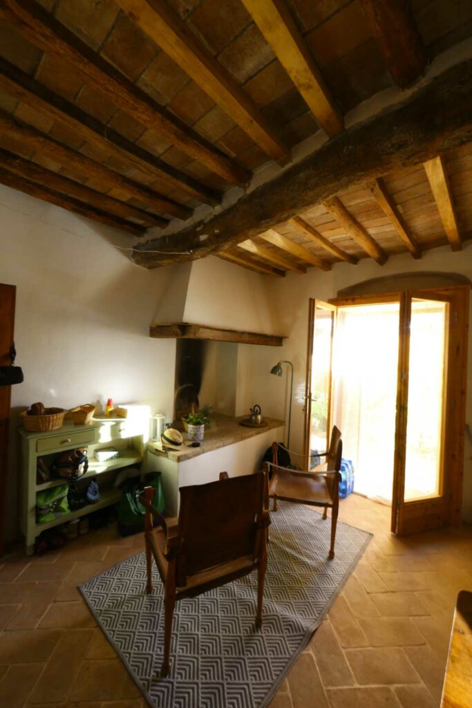 Il Simoncini Basso — fireplace