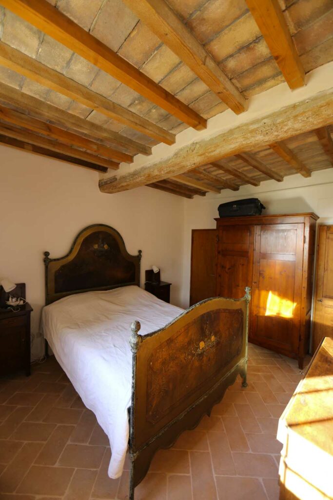 Il Simoncini Basso — bedroom detail